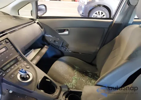 2011 Toyota Prius Two z USA, uszkodzony, nr VIN JTDKN3DU6B1476551